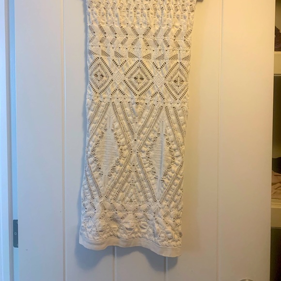 Bebe Bodycon Festival Dress. - Picture 5 of 5